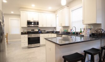 91 Verndale St, Unit 1 in Brookline, MA - Building Photo