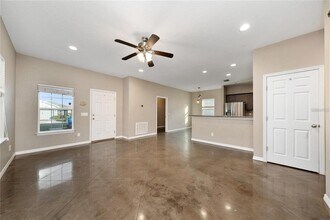 2893 Whispering Trails Dr in Winter Haven, FL - Building Photo - Building Photo