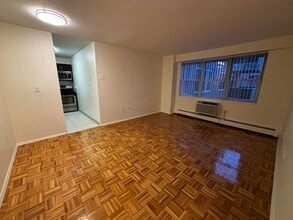 109 Babcock St in Brookline, MA - Building Photo - Building Photo