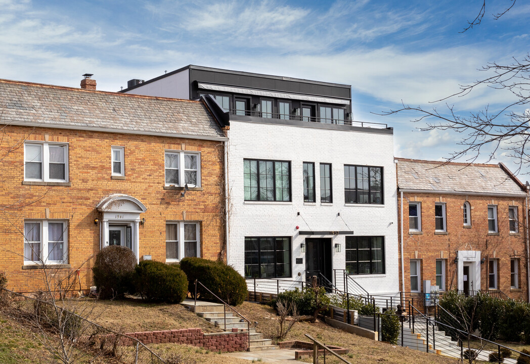 1937 2nd St NE in Washington, DC - Building Photo