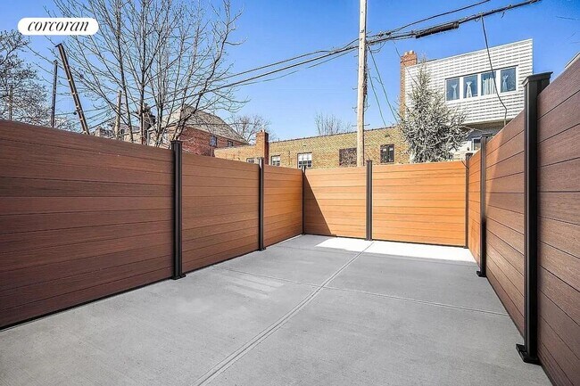 property at 403 Linden St
