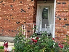 2299-2169 169 St in Surrey, BC - Building Photo