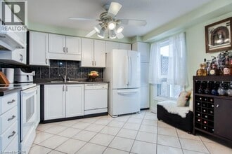 20 Max Becker Dr in Kitchener, ON - Building Photo - Building Photo
