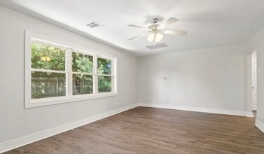 516 Camellia Dr in Lafayette, LA - Building Photo - Building Photo