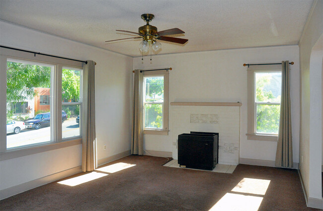 1718 Robinson Ave, Unit 1718 in San Diego, CA - Building Photo - Building Photo