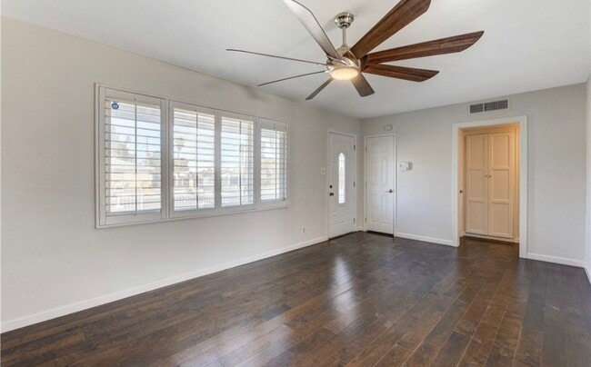 1932 Hassett Ave in Las Vegas, NV - Foto de edificio - Building Photo