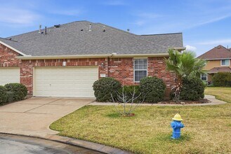 18612 Syndee Loch Ct in Spring, TX - Foto de edificio - Building Photo