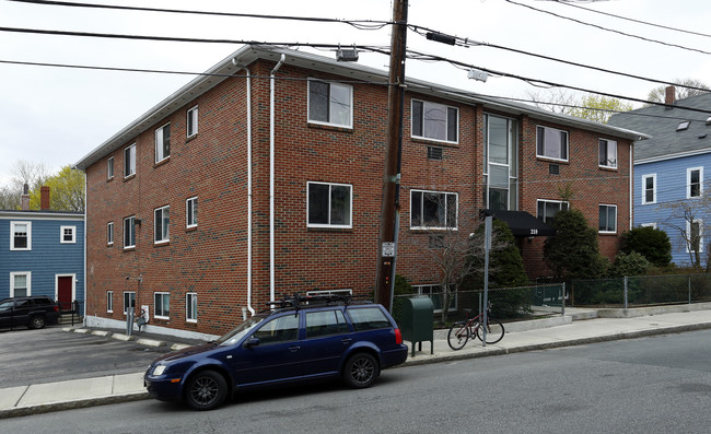 259 Summer in Somerville, MA - Foto de edificio - Building Photo