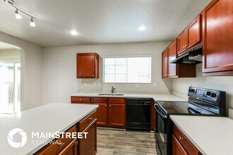 7338 Azalea Square in San Antonio, TX - Building Photo - Building Photo