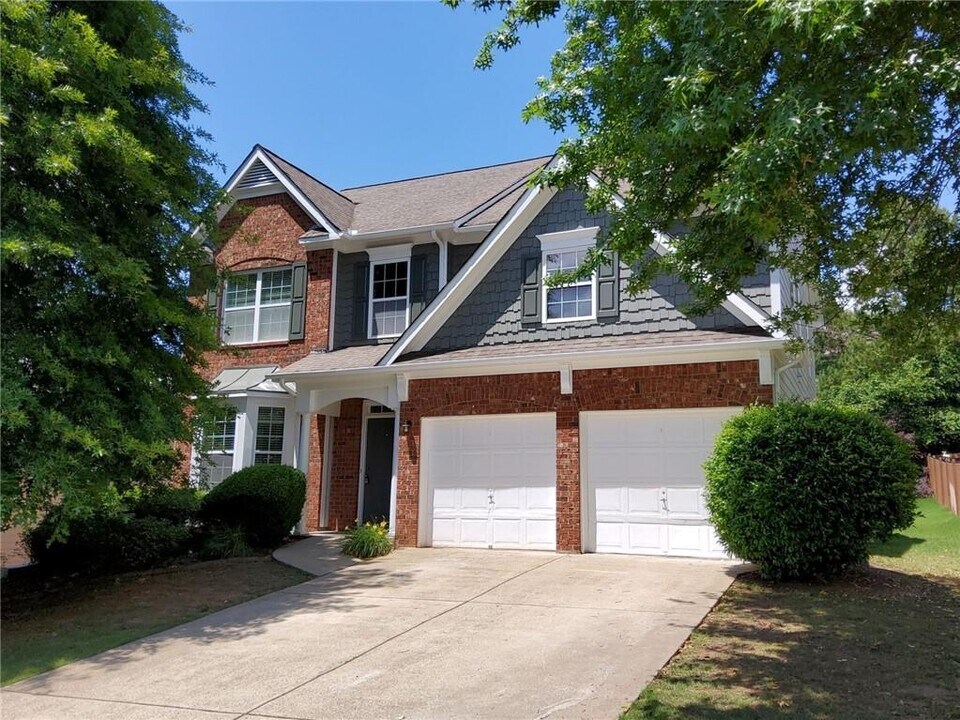 807 Slope Creek Way in Canton, GA - Building Photo