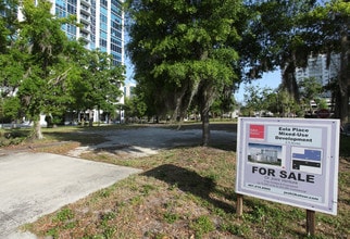 Camden Lake Eola in Orlando, FL - Foto de edificio - Building Photo