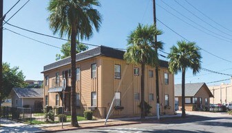 521 N Pomona Ave in Fullerton, CA - Building Photo