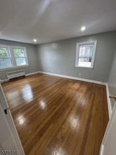 468 Alma Terrace in Teaneck, NJ - Building Photo - Building Photo