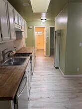 852 Kellogg Ave in Hayward, CA - Foto de edificio - Building Photo