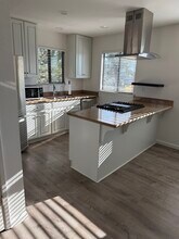 1084 Baden Ave in Grover Beach, CA - Building Photo - Building Photo