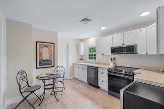 50 George St in Mansfield, MA - Building Photo - Building Photo