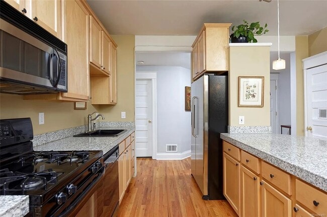 1362 N Marion St in Denver, CO - Foto de edificio - Building Photo