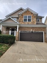 3014 Falling Leaves Lane in Lexington, KY - Building Photo