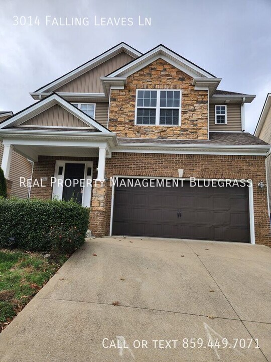 3014 Falling Leaves Lane in Lexington, KY - Building Photo
