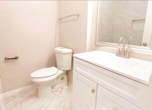 2810 Norman St in Pasadena, TX - Foto de edificio - Building Photo