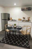 9719 Priscilla St in Downey, CA - Building Photo