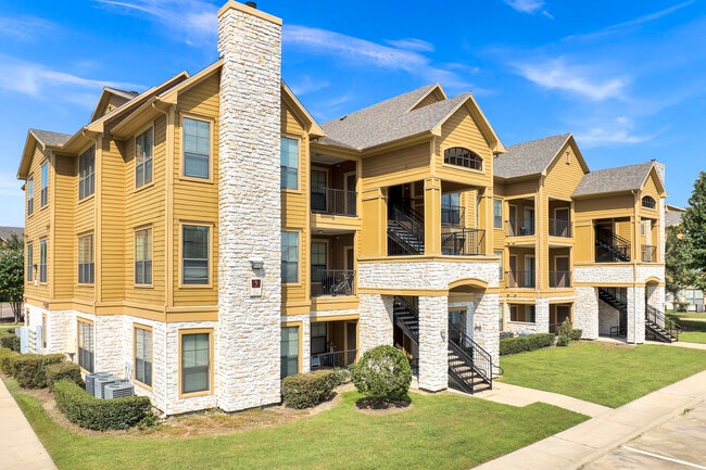 Preserve at Old Dowlen in Beaumont, TX - Foto de edificio - Building Photo