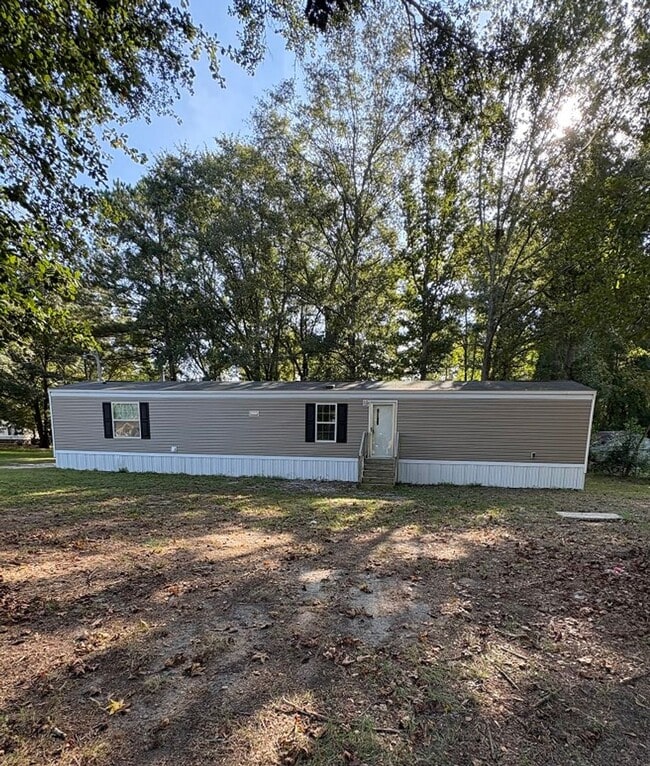 5281 Crestline Rd in Laurinburg, NC - Building Photo - Building Photo