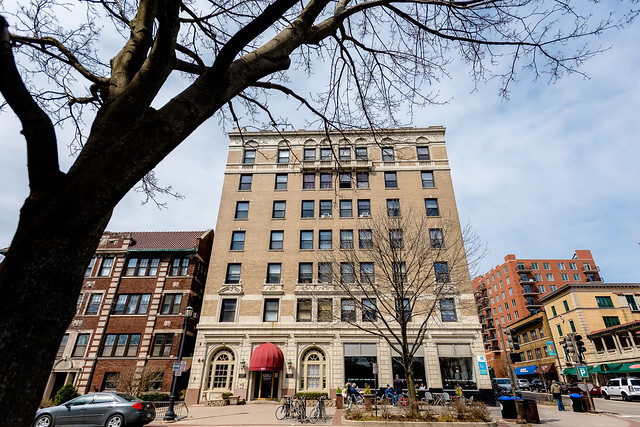 860 Hinman in Evanston, IL - Foto de edificio - Building Photo