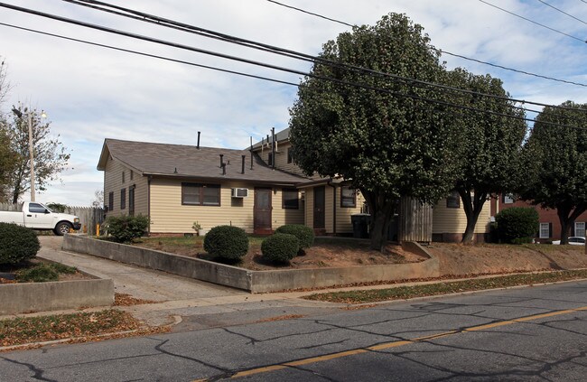 219 S Chester St in Gastonia, NC - Building Photo - Building Photo