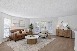 Bellevue at Spring Creek in Plano, TX - Foto de edificio - Building Photo