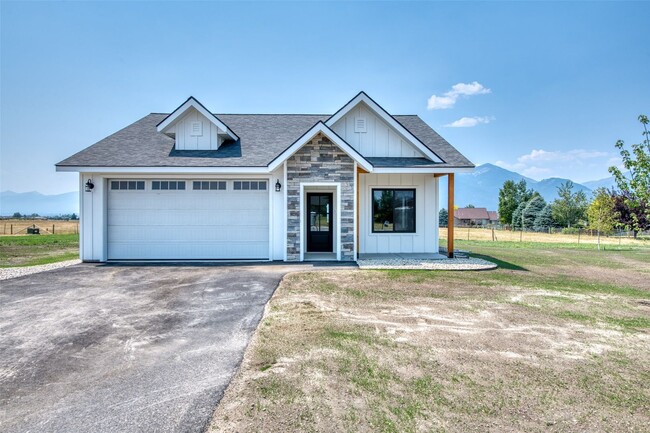 property at 307 Sassafras Ct