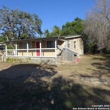 50140 I-10 in Comfort, TX - Building Photo - Building Photo