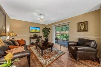 The Park at Marbella in Jacksonville, FL - Foto de edificio - Building Photo