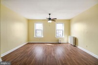 1503 S Broad St, Unit 3F in Philadelphia, PA - Building Photo - Building Photo