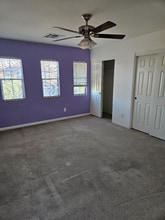 7204 Mountain Den Ave in Las Vegas, NV - Building Photo - Building Photo