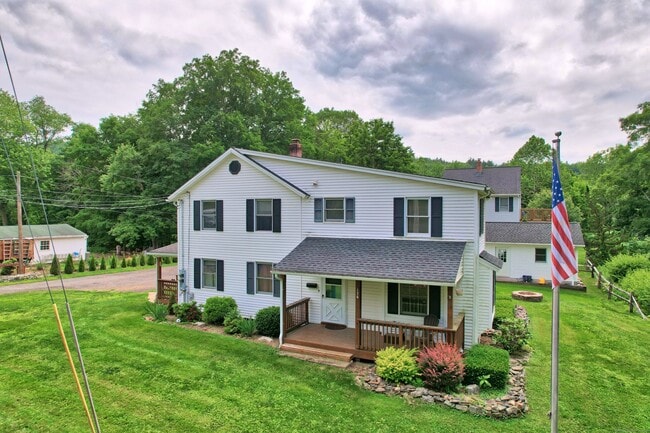property at 136 Reynolds Bridge Rd