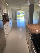 9915 Nob Hill Ct, Unit 9915 in Sunrise, FL - Building Photo