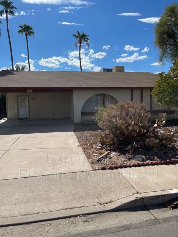 property at 3026 S El Dorado