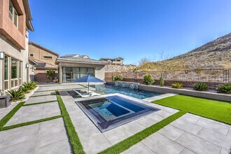 6127 S Rainbow Blvd in Las Vegas, NV - Building Photo - Building Photo