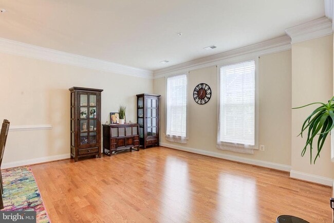 property at 15160 Kentshire Dr