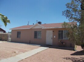 7724 Mustang Ave in El Paso, TX - Building Photo