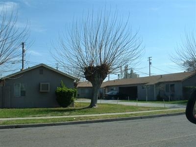 418 Locust St in Turlock, CA - Building Photo - Building Photo