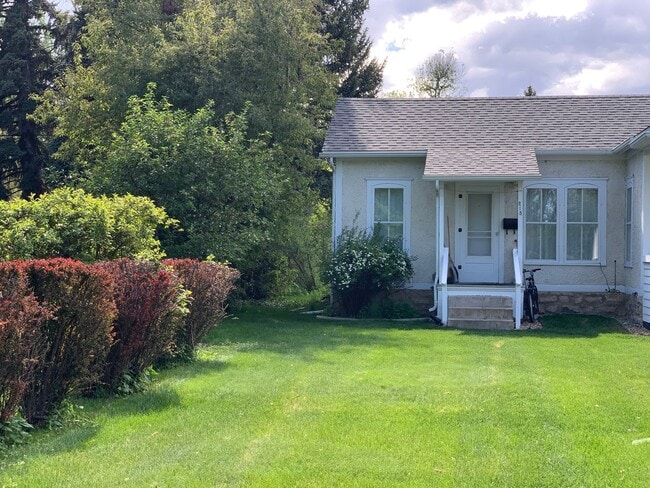 property at 215 Scott Ave