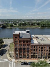 155 S River St, Unit 3B in Troy, NY - Foto de edificio - Building Photo