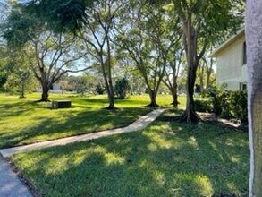 6504 Chasewood Dr in Jupiter, FL - Building Photo - Building Photo