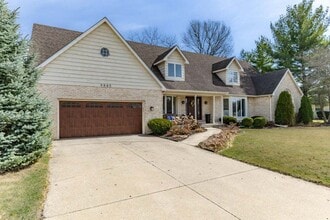 9885 Belmont Ct in Saint John, IN - Building Photo - Building Photo