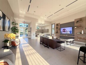 12433 NW 23rd Ct in Miami Shores, FL - Building Photo - Building Photo