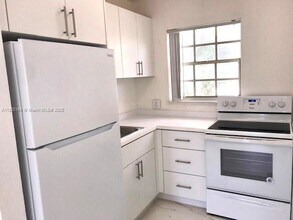 635 8th St in Miami Beach, FL - Building Photo - Building Photo