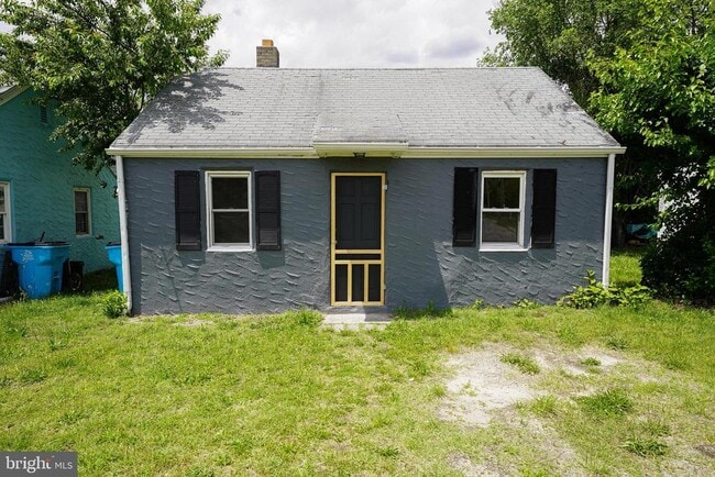 property at 910 Delaware Ave
