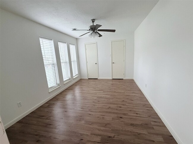 property at 6902 Sandy Knolls Dr